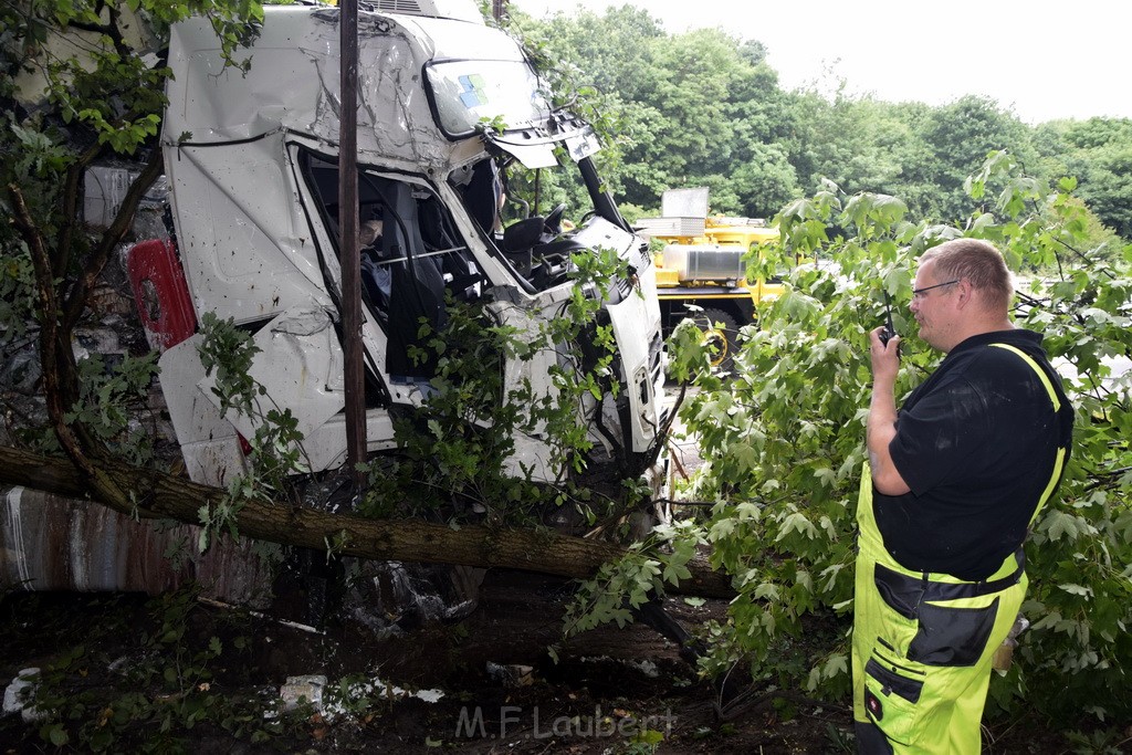 Schwerer VU A 3 Rich Oberhausen Hoehe AK Leverkusen P484.JPG - Miklos Laubert